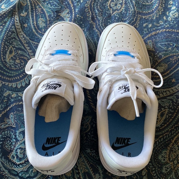 New Nike Air Force 1 ‘07 Lx Uv color changing. Sz.7 - Picture 6 of 12